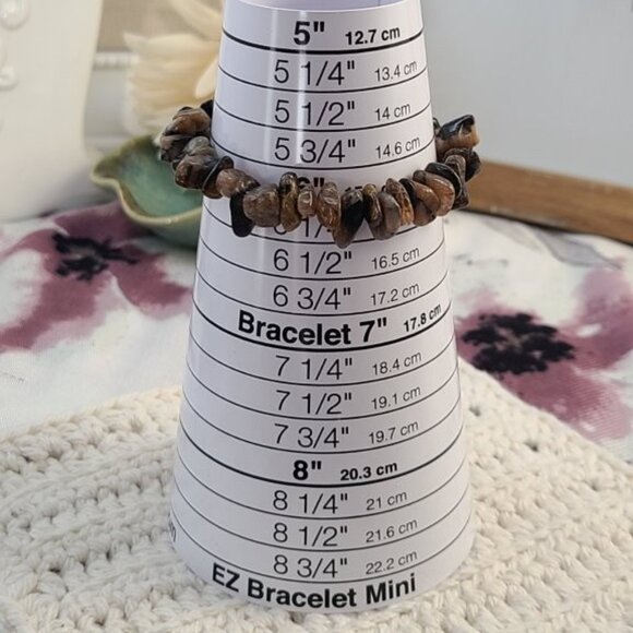 Chiastolite Chip Bracelet | Natural Cross Stone Stretch Boho Healing Jewelry - Picture 4 of 4